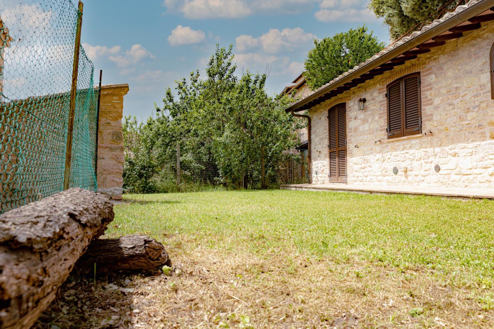 Rustic House, Con Patio E Giardino, Assisi Centro Exterior foto