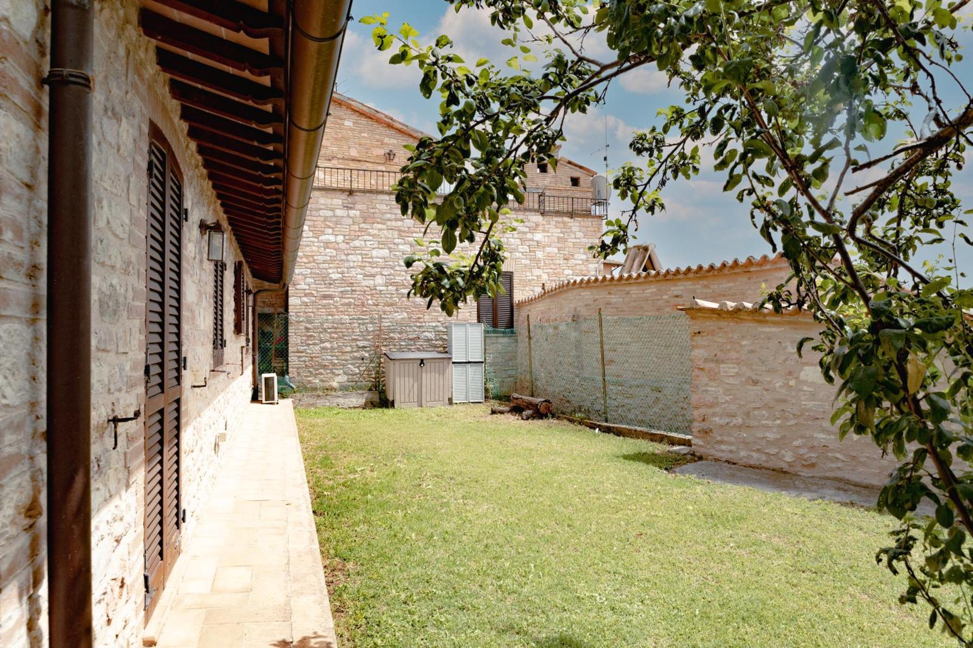 Rustic House, Con Patio E Giardino, Assisi Centro Exterior foto