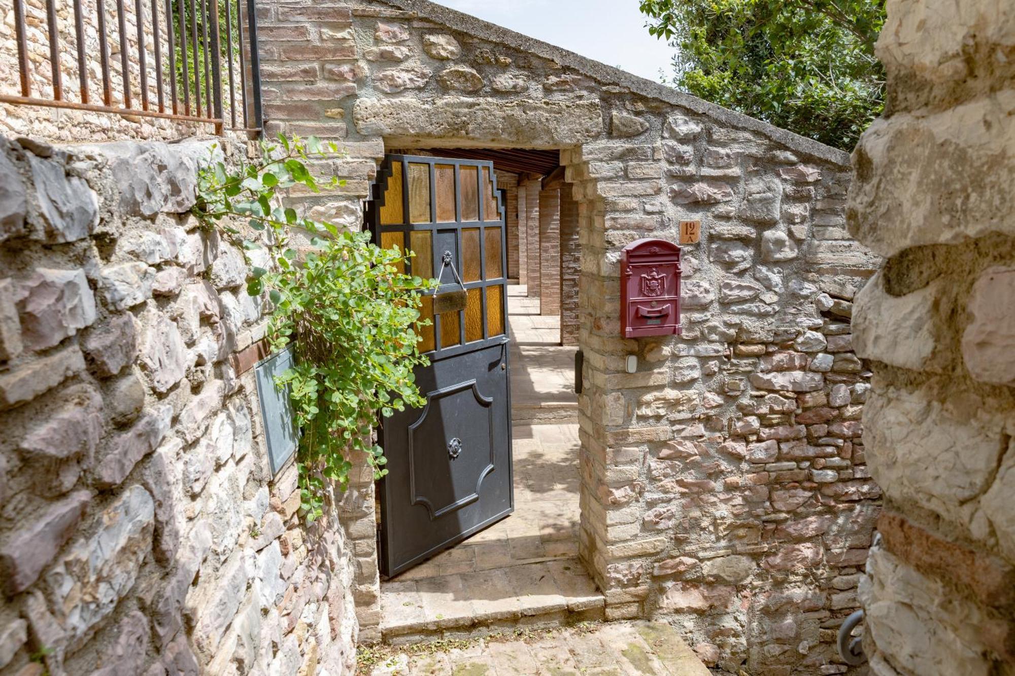 Rustic House, Con Patio E Giardino, Assisi Centro Exterior foto